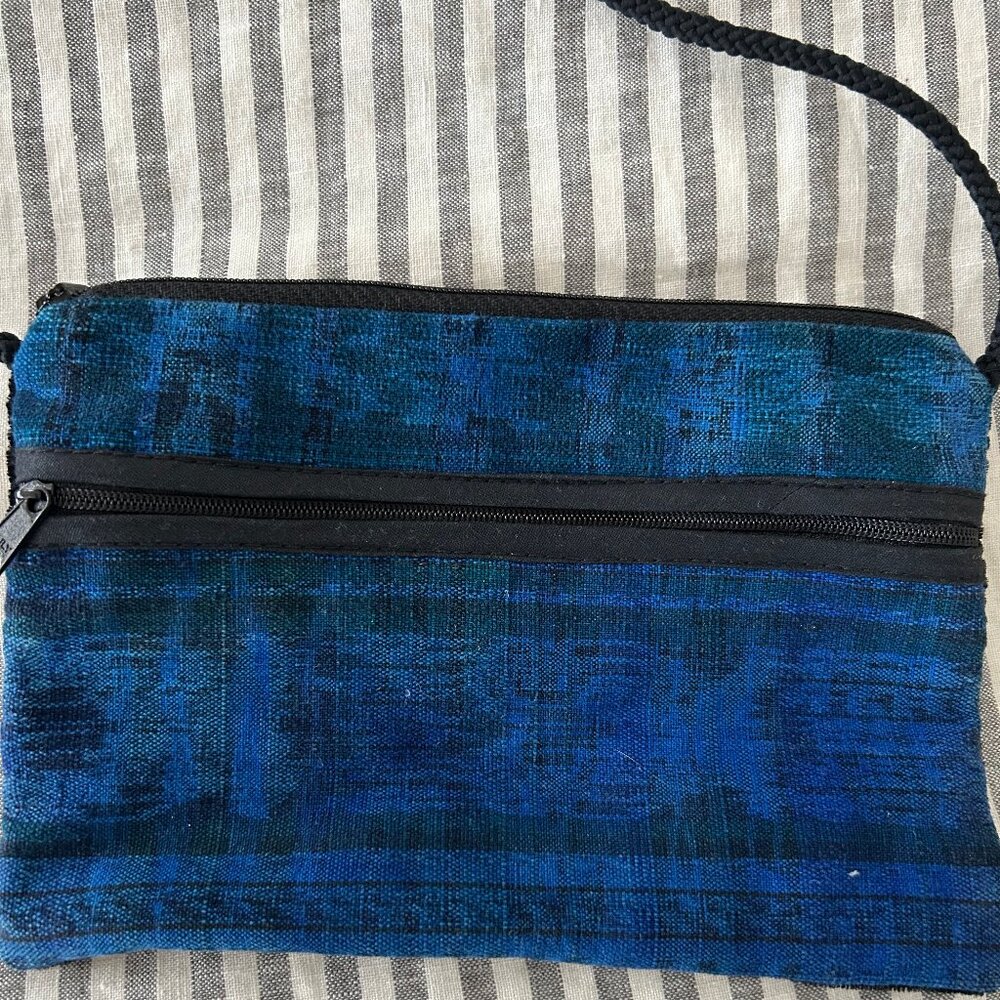 Vintage (no name) Purse - Picture 2 of 3